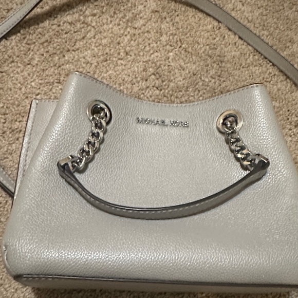 Michael Kors Silver Chain Shoulder Bag - Picture 2 of 5